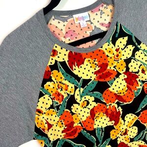 LuLaRoe Randy Size Large in a beautiful Fall print!